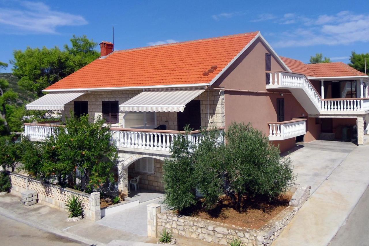 Apartments With A Parking Space Zavalatica, Korcula - 4453 Exterior foto